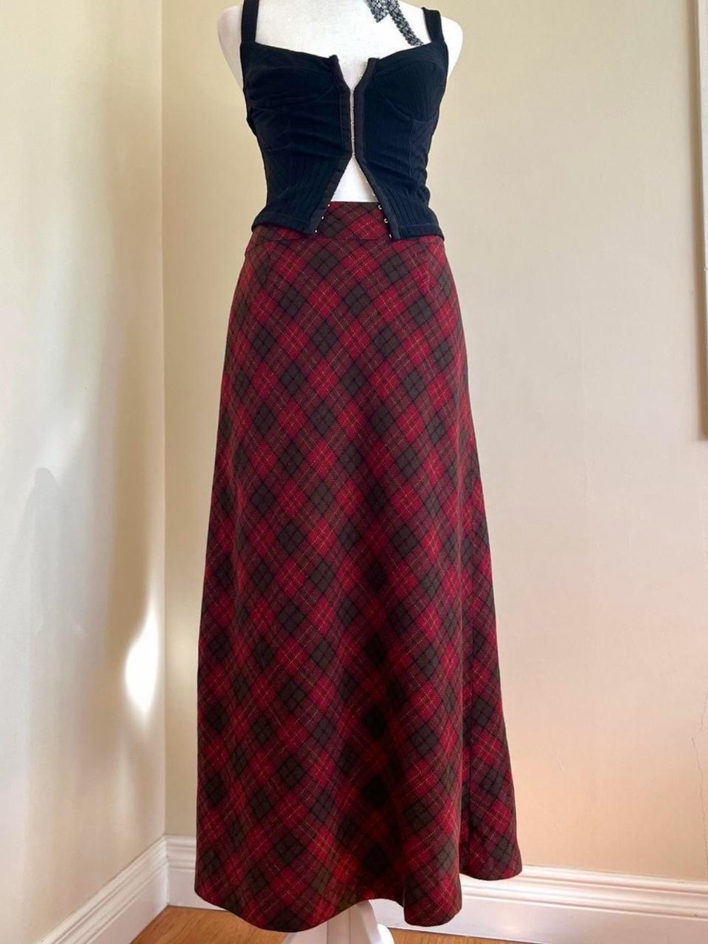 Vintage 90s wool tartan plaid maxi skirt Gap grunge goth vamp alt Tripp NYC 8 M